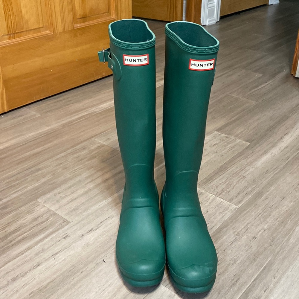 Hunter boots size 10